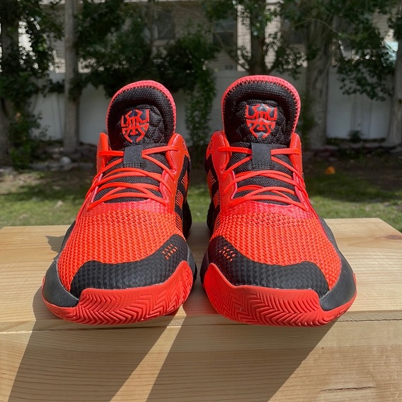 Adidas Original D.O.N. Issue #1 Basketball Shoes - Picture 2 of 8